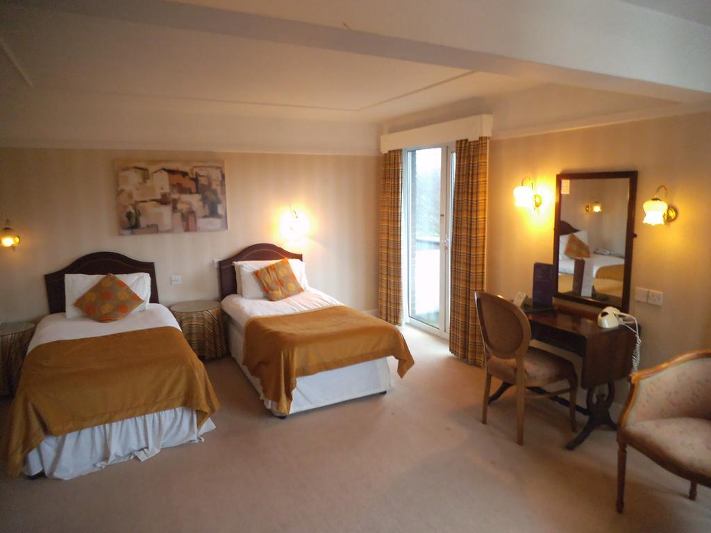 Southampton Park Hotel Стая снимка