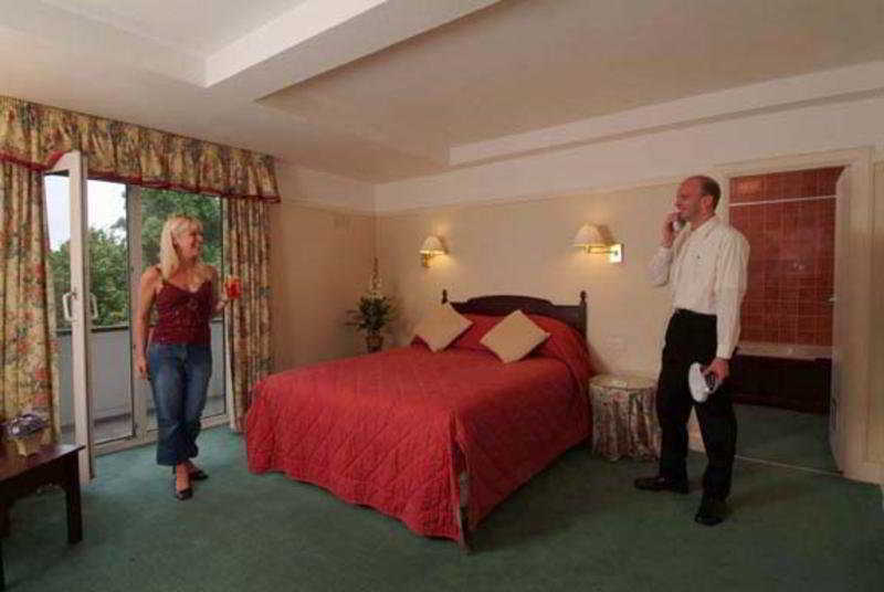 Southampton Park Hotel Стая снимка